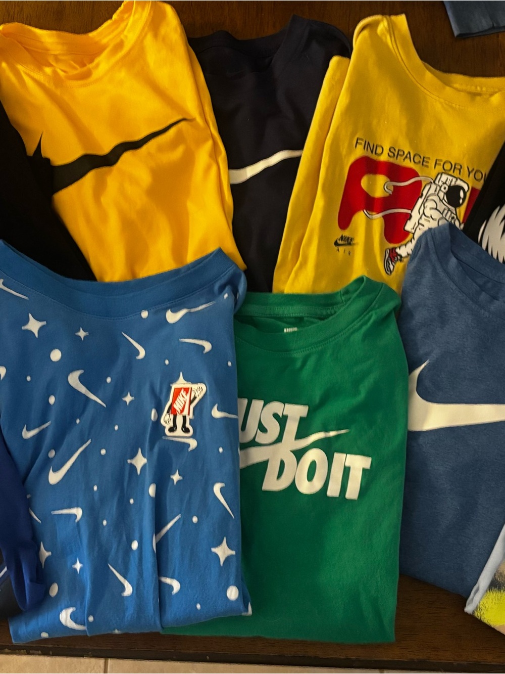 Nike Kids' Short-Sleeve Graphic Tee Bundle - Yellow, Blue, Green, Black 10 tees